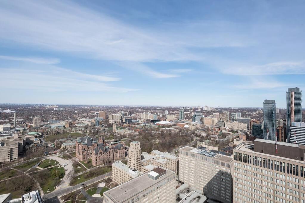 Apartment Stunning With Fantastic View Of The City! Toronto