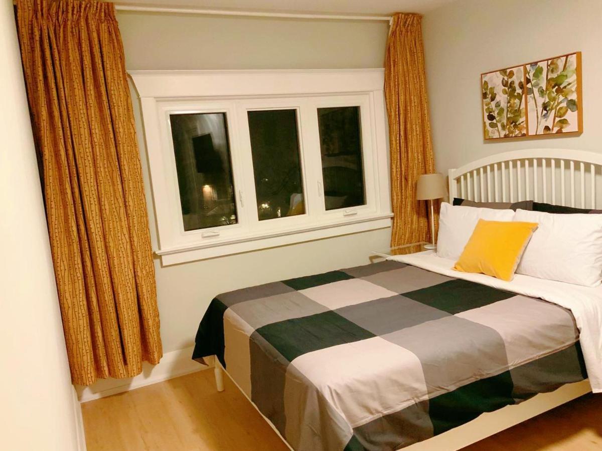 Homestay Lawrence Garden Toronto
