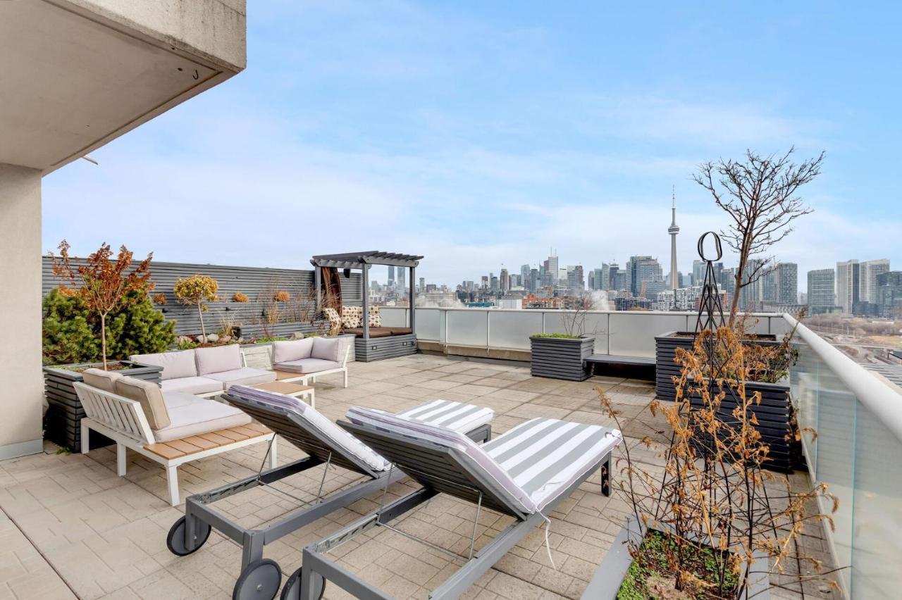 2 Bedroom W Terrace And Parking! Toronto