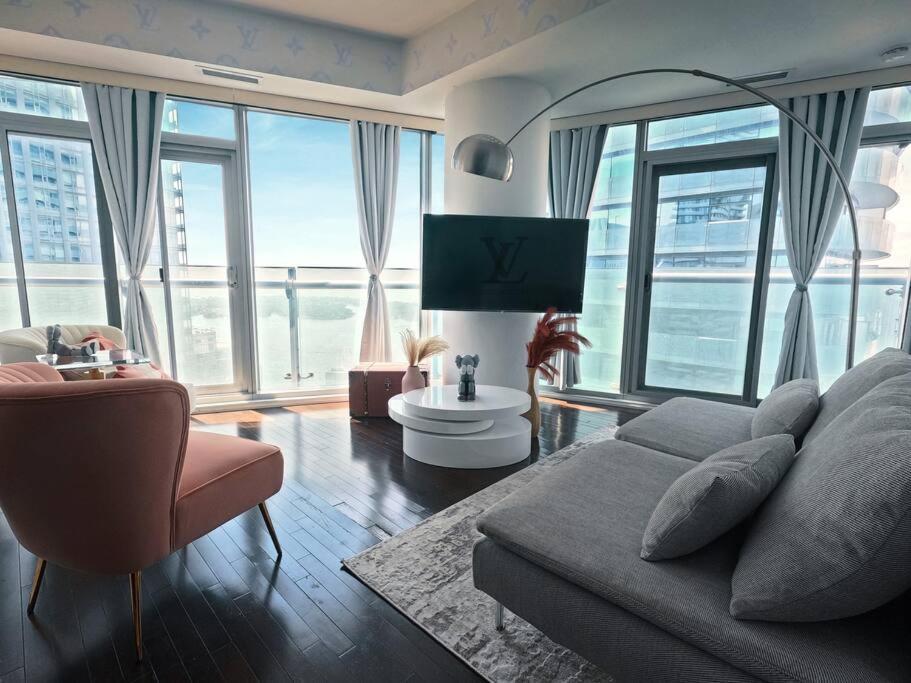 Apartment Louis Vuitton *