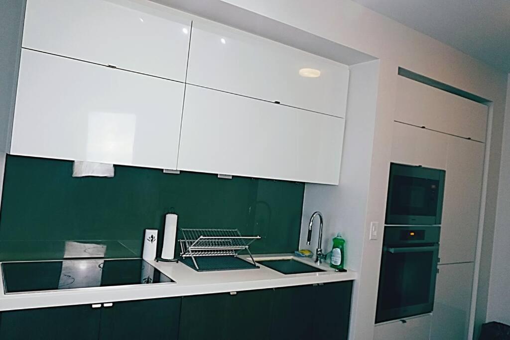 Beautiful In The Centre Of Downtown Apartment Toronto