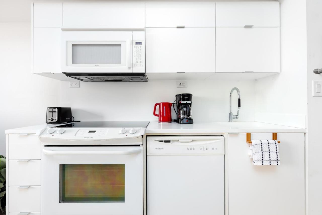 Apartment Perfectly Downtown With Free Parking Toronto