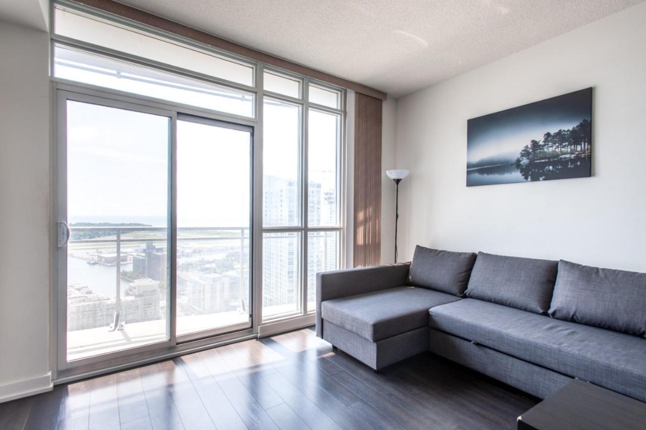 Perfectly Downtown With Free Parking Apartment