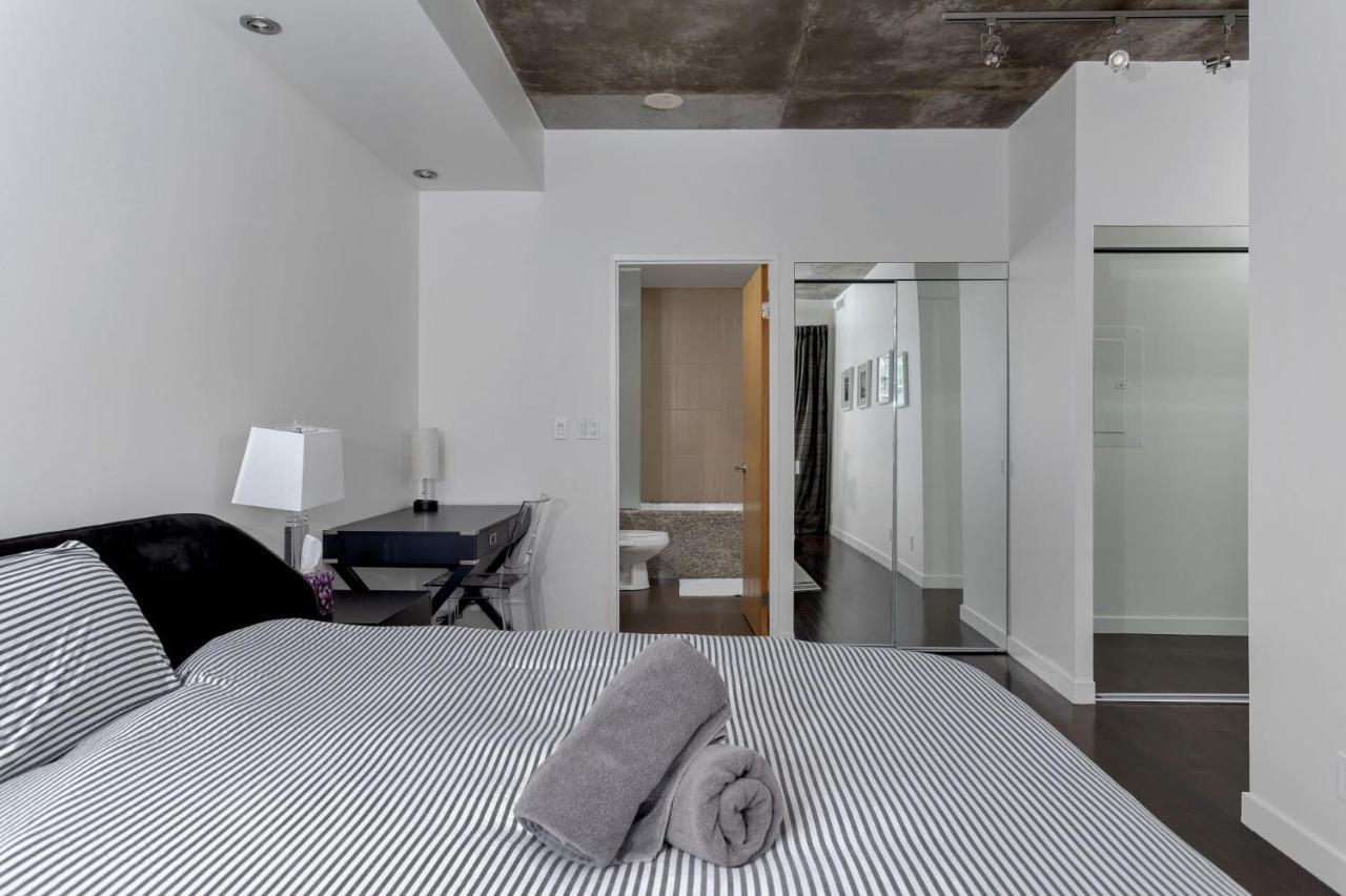 Apartment 2 Bedroom W Terrace And Parking! Toronto