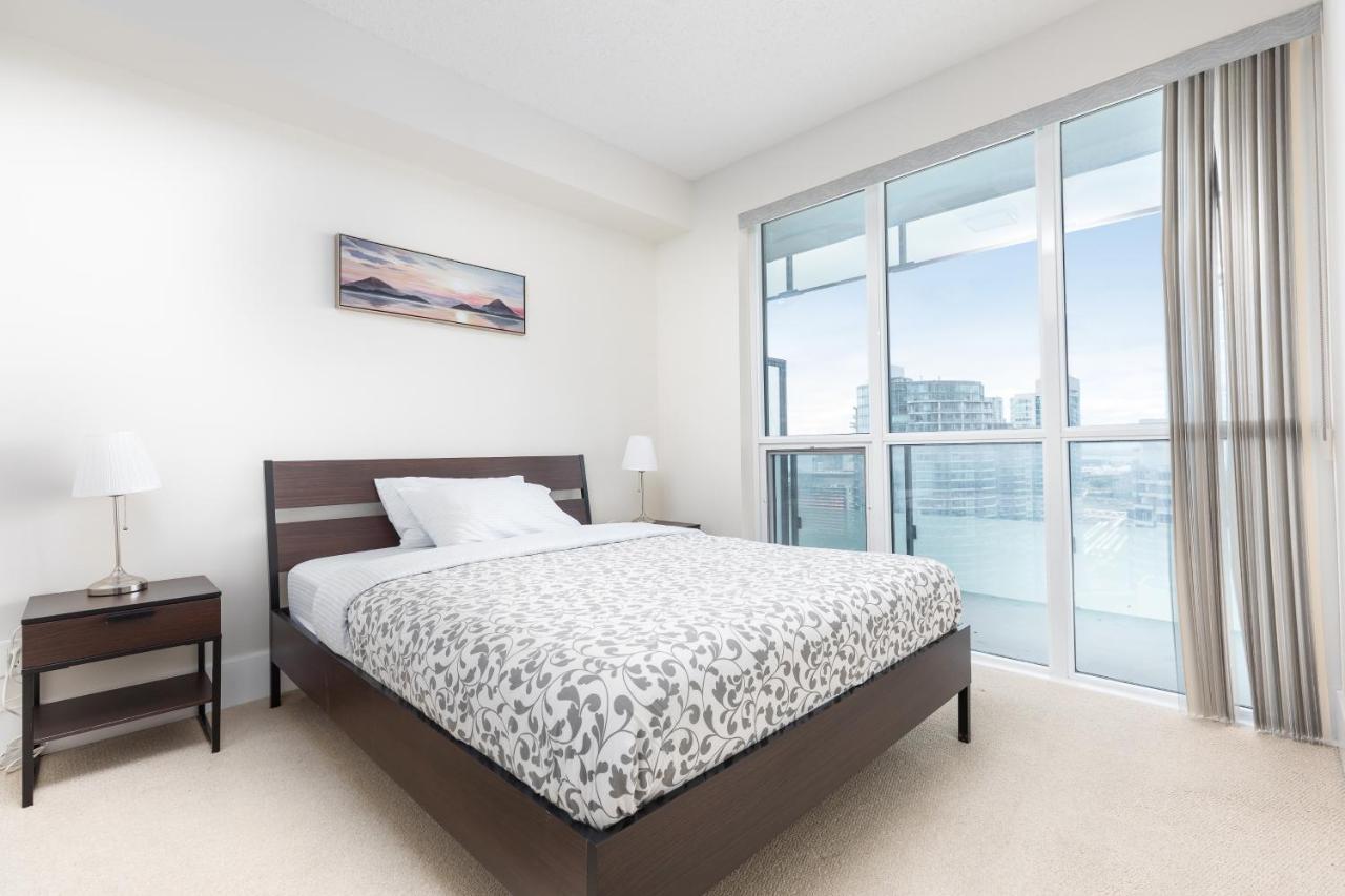 Across From The Cn Tower, Metro Convention Centre And Rogers Centre In Downtown Core