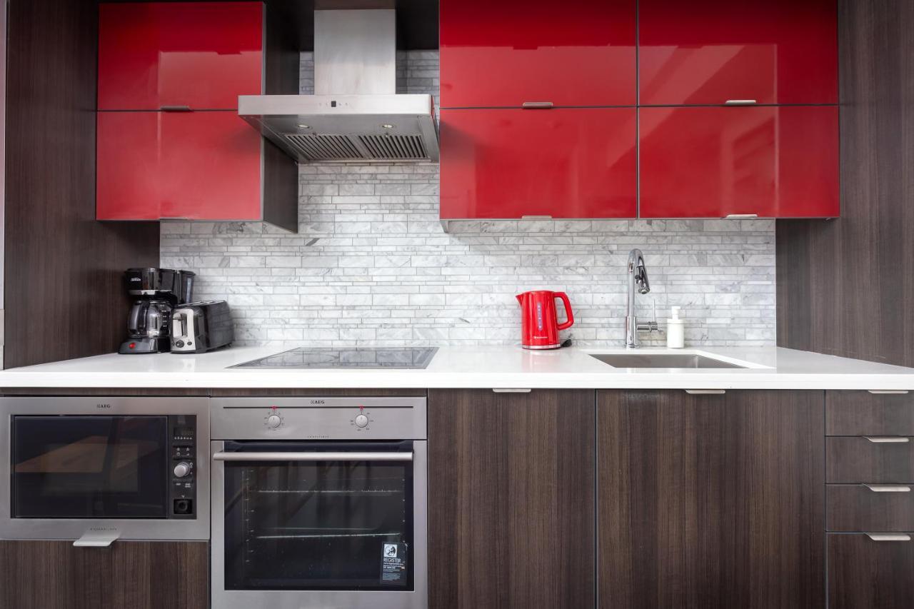 Perfectly Downtown With Free Parking Apartment Toronto