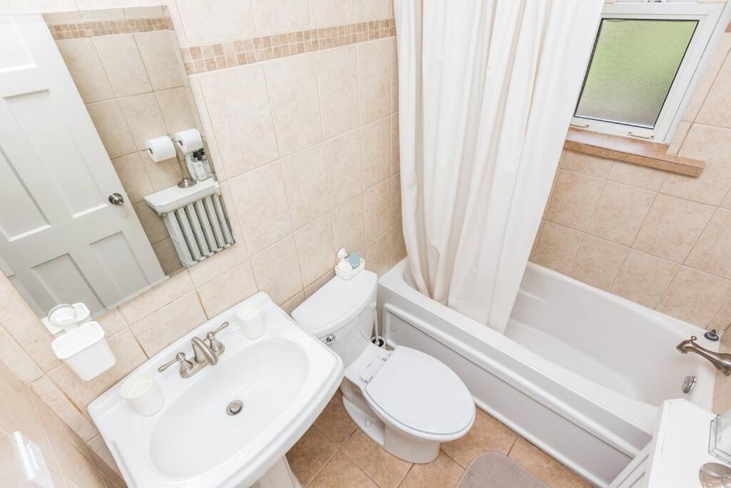 2-bdrm Lovely - Sunnylea Prime -the Kingsway *