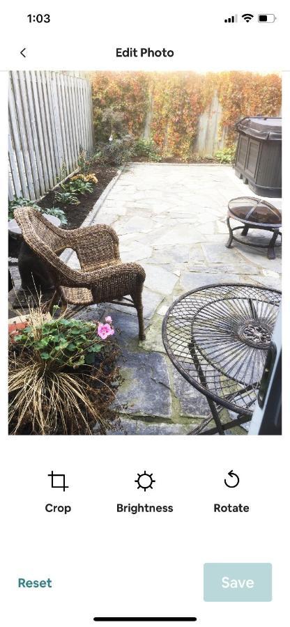 Gasthof Downtown Studio In Leslieville With Hot Tub Toronto