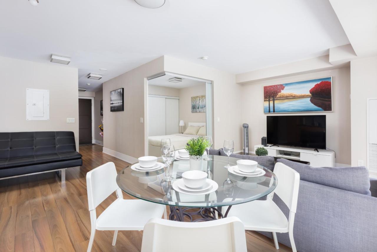 Perfectly Downtown With Free Parking Apartment