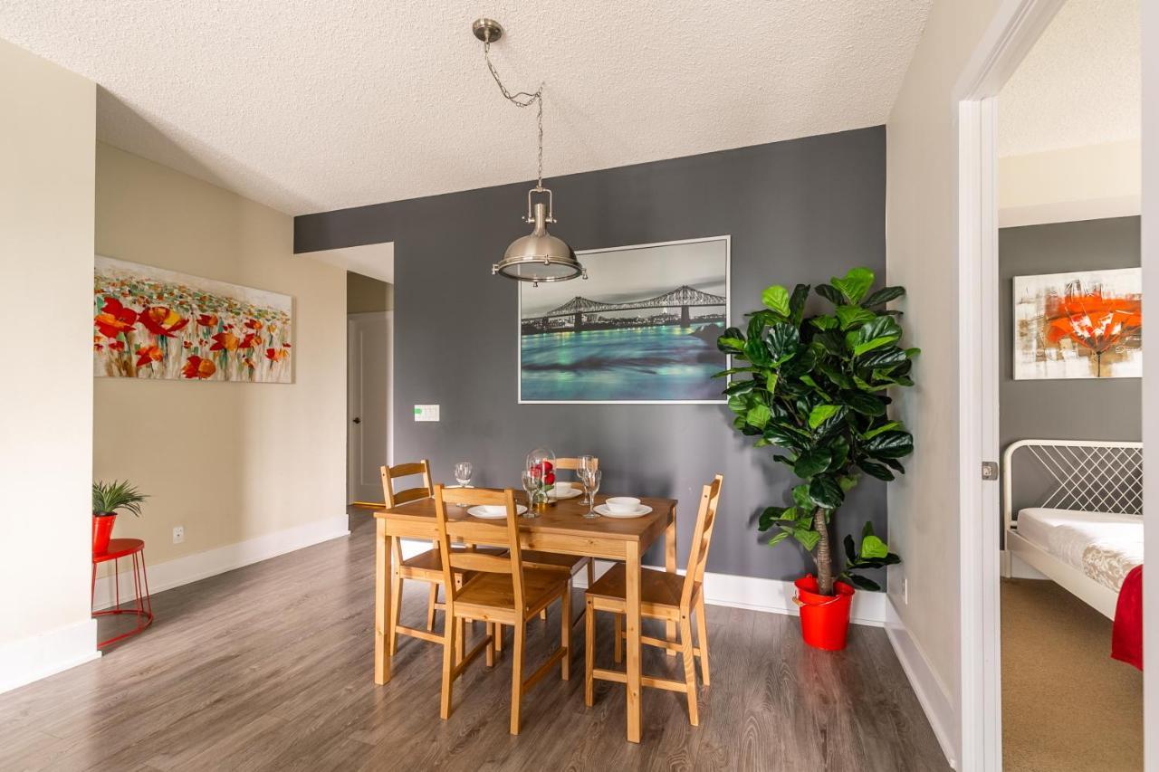 Apartment Perfectly Downtown With Free Parking