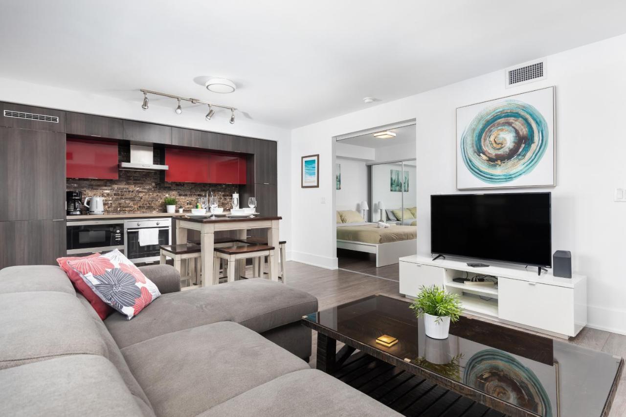 Apartment Perfectly Downtown With Free Parking