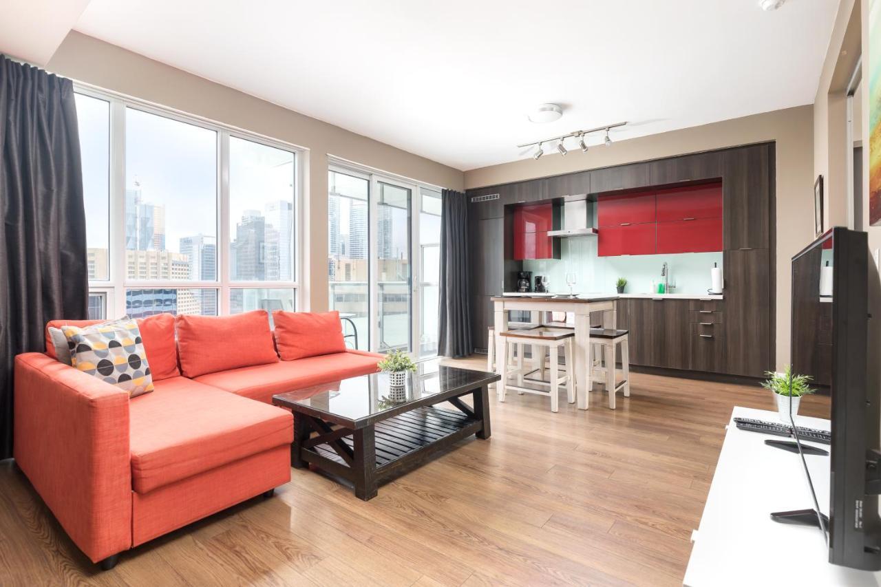 Across From The Cn Tower, Metro Convention Centre And Rogers Centre In Downtown Core * Toronto