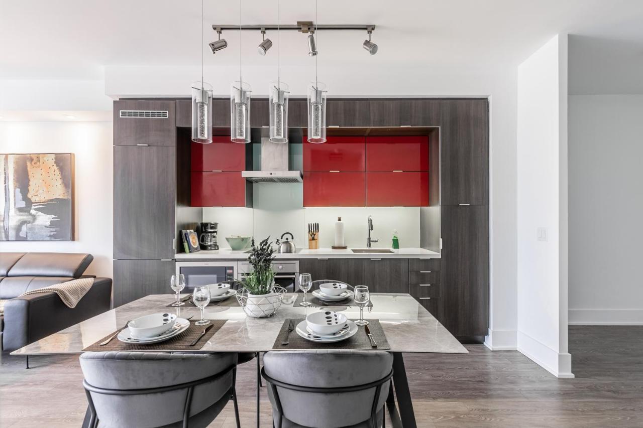 Stylish 1br + Office - Cn Tower View