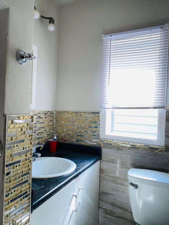 Luxury Iv East York Space Share Canada Privatunterkunft *