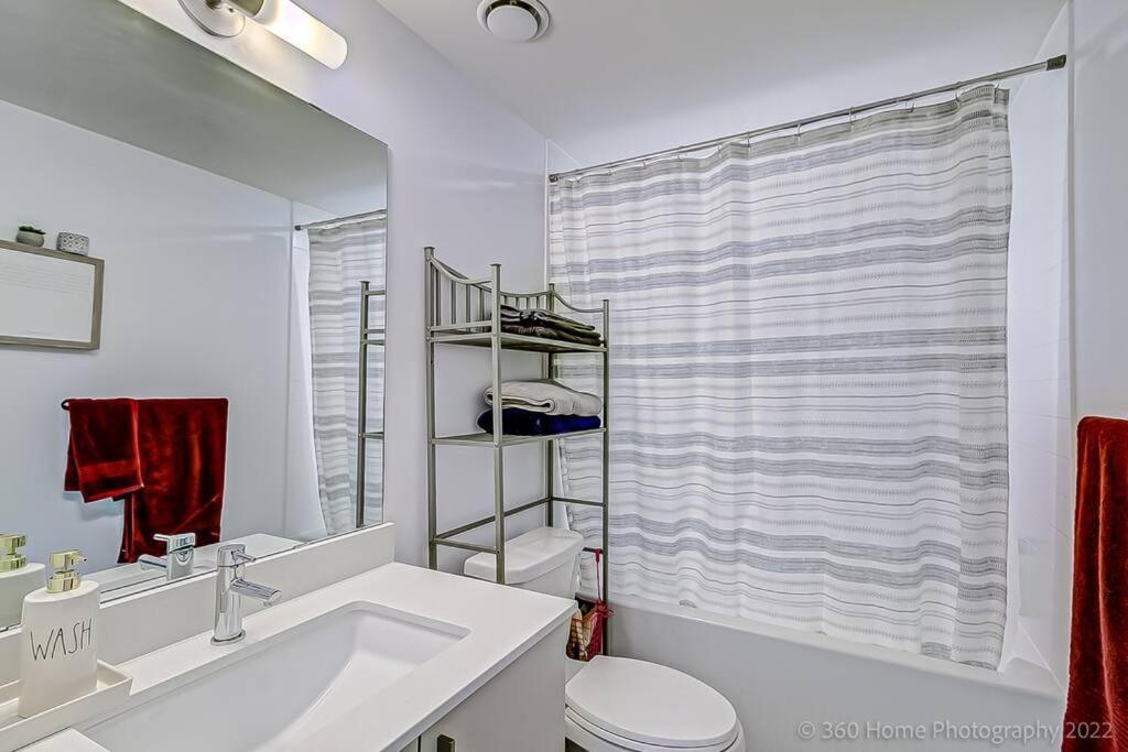 Minto - Modern In King West Neighborhood Toronto