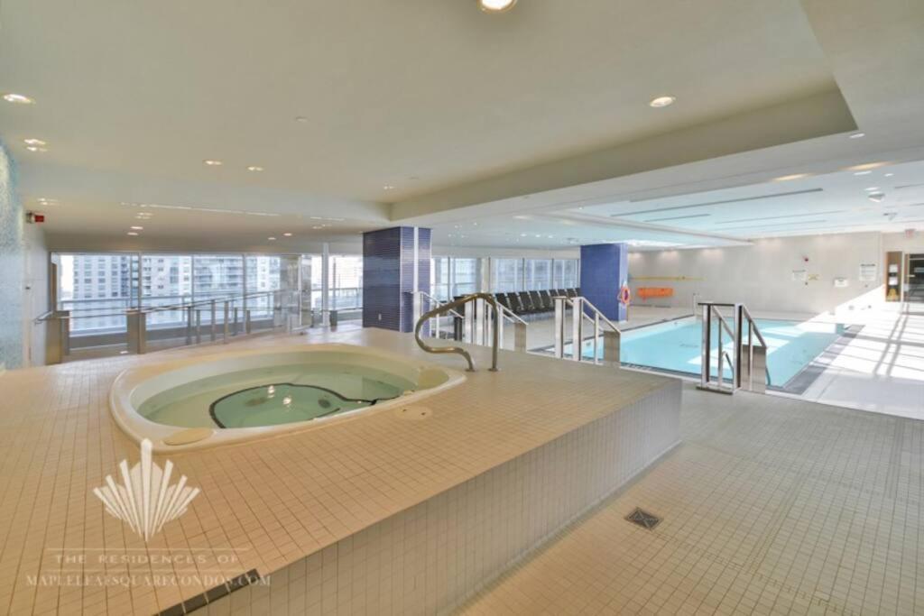 Stunning - 1 Bdrm W/breakfast *