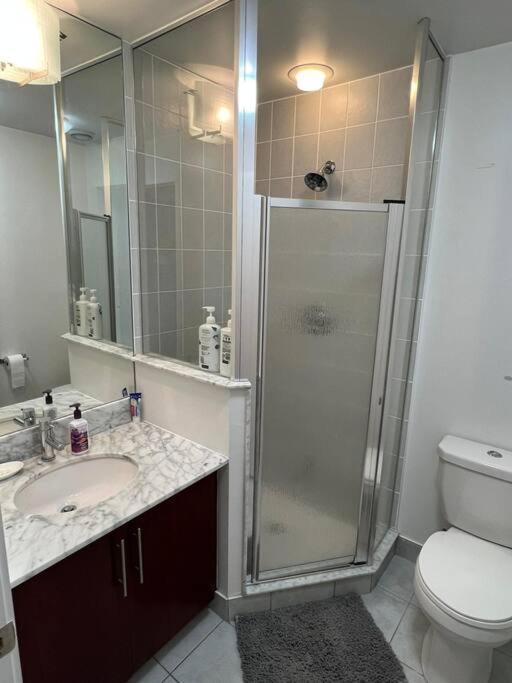 Stunning - 1 Bdrm W/breakfast *