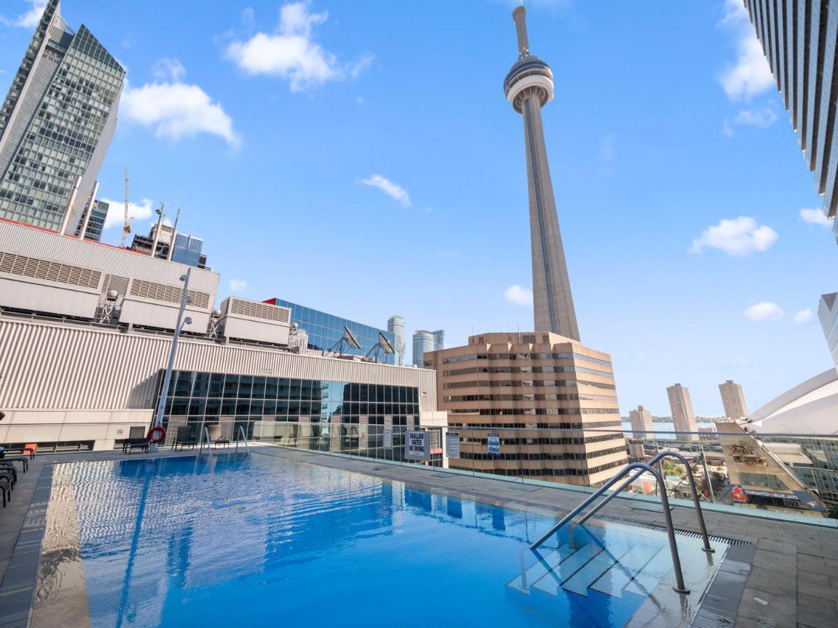 Designer 2br + Study Condo, Ed - Cn Tower View