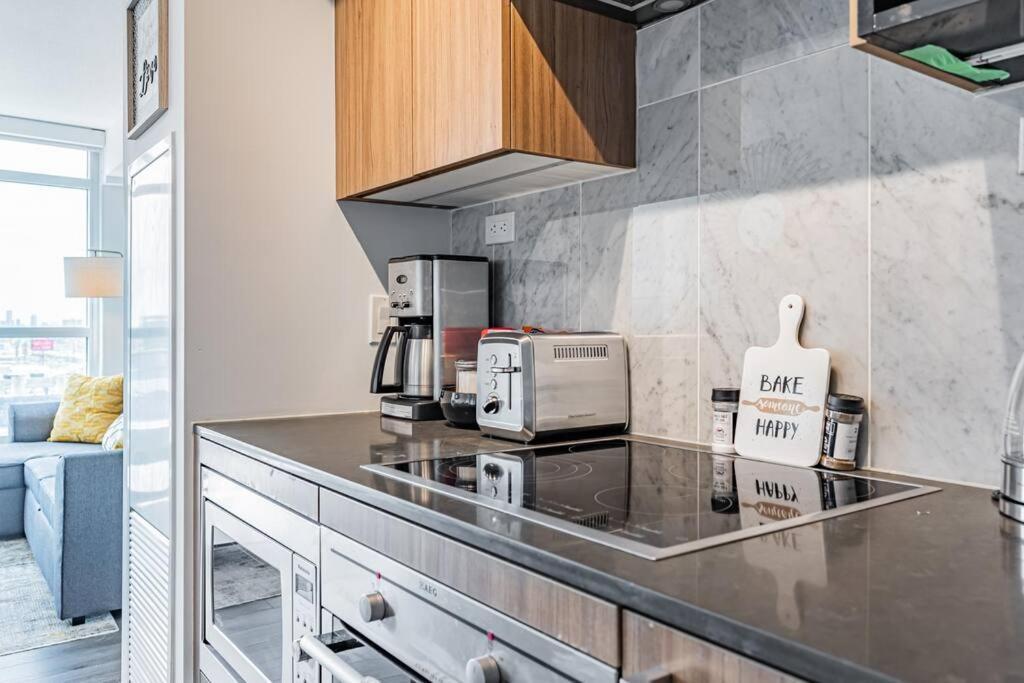Apartment Queens Wharf Toronto