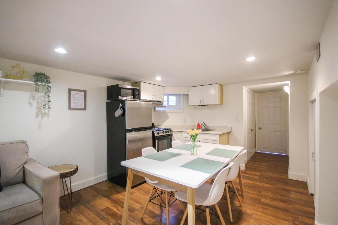 Comfy And Cozy Leslieville *
