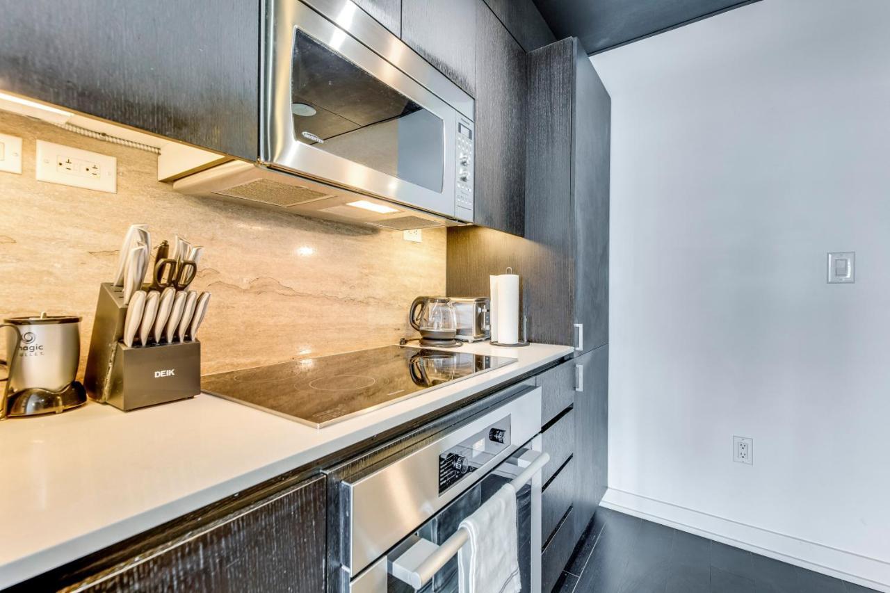 Atlas Furnished Apartments- Iceboat Terrace 3* Toronto