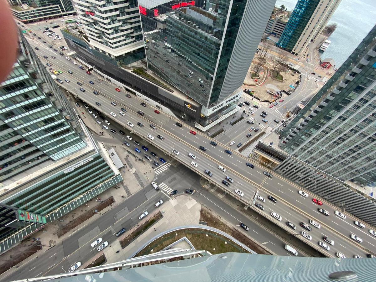 Stunning View At Ice Apartment