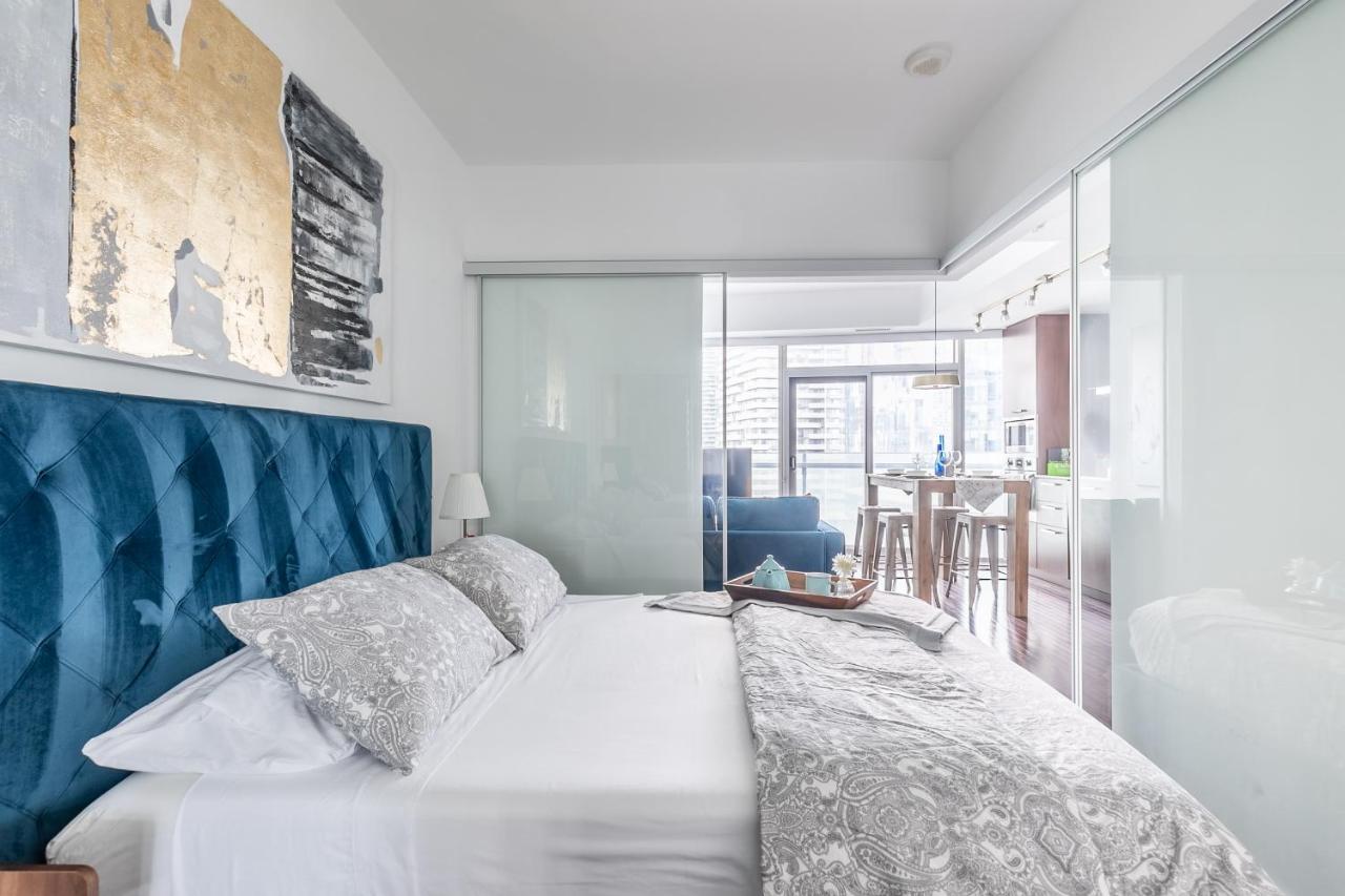 Stylish 1br - Cn Tower View, Entertainment District-downtown *