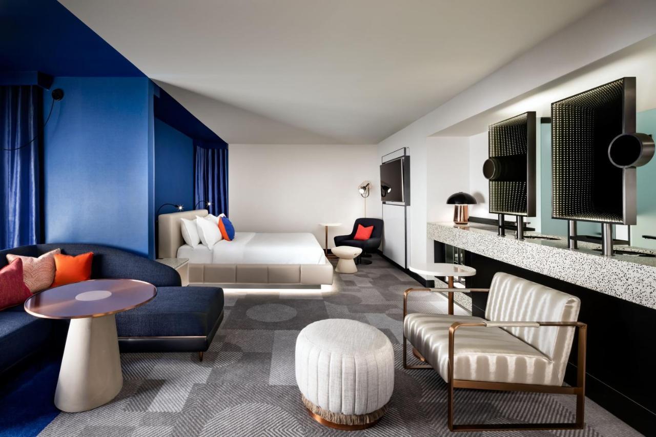 W Hotel Toronto
