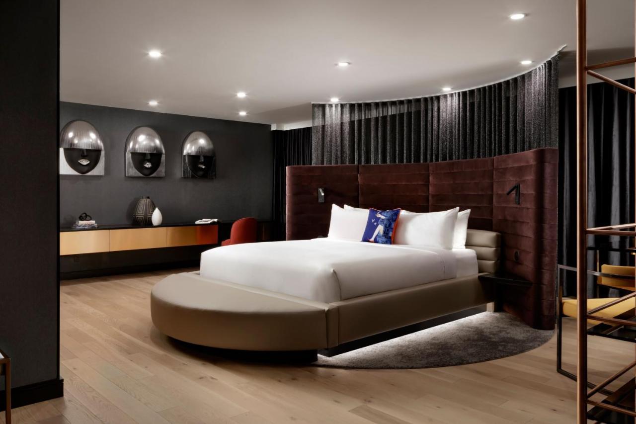 W Hotel Toronto