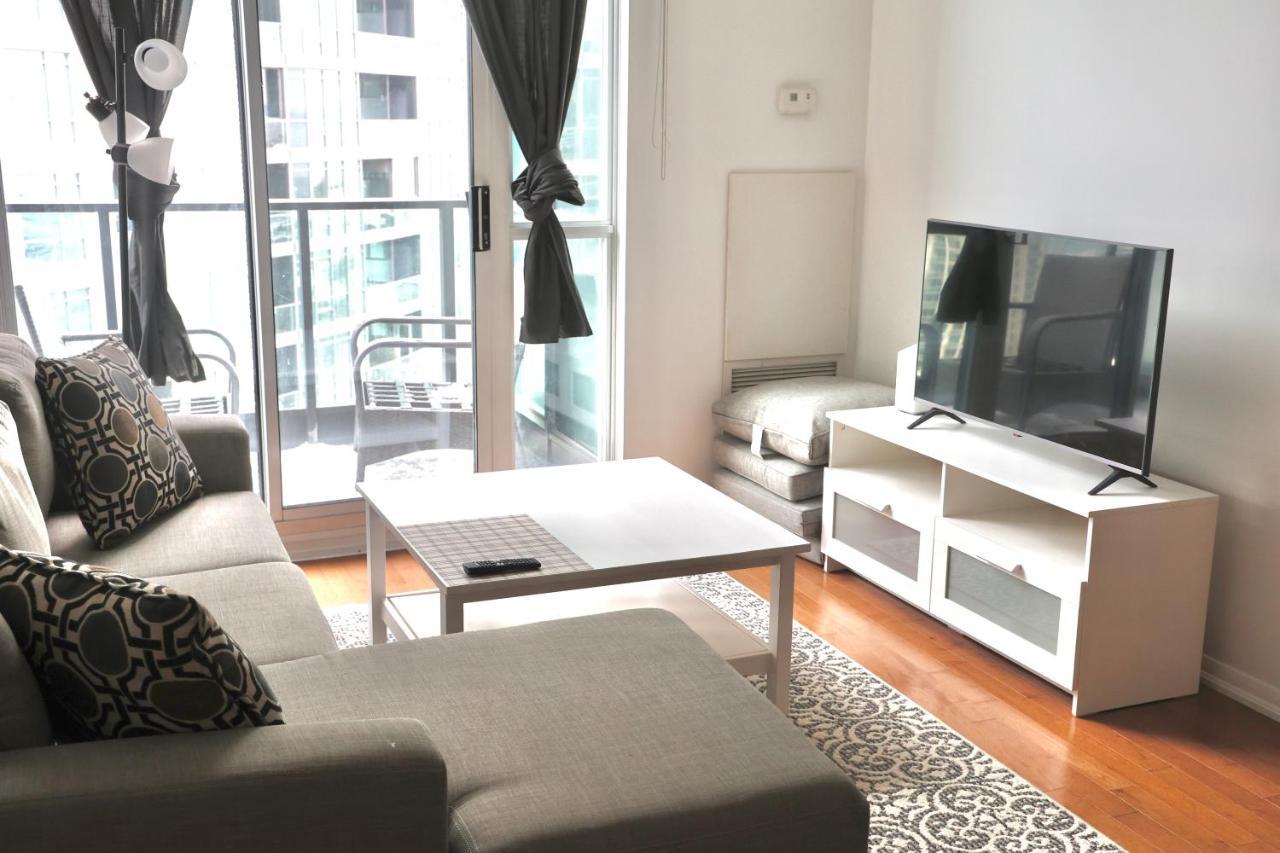 Penthouse With Stunning Views Apartment Toronto