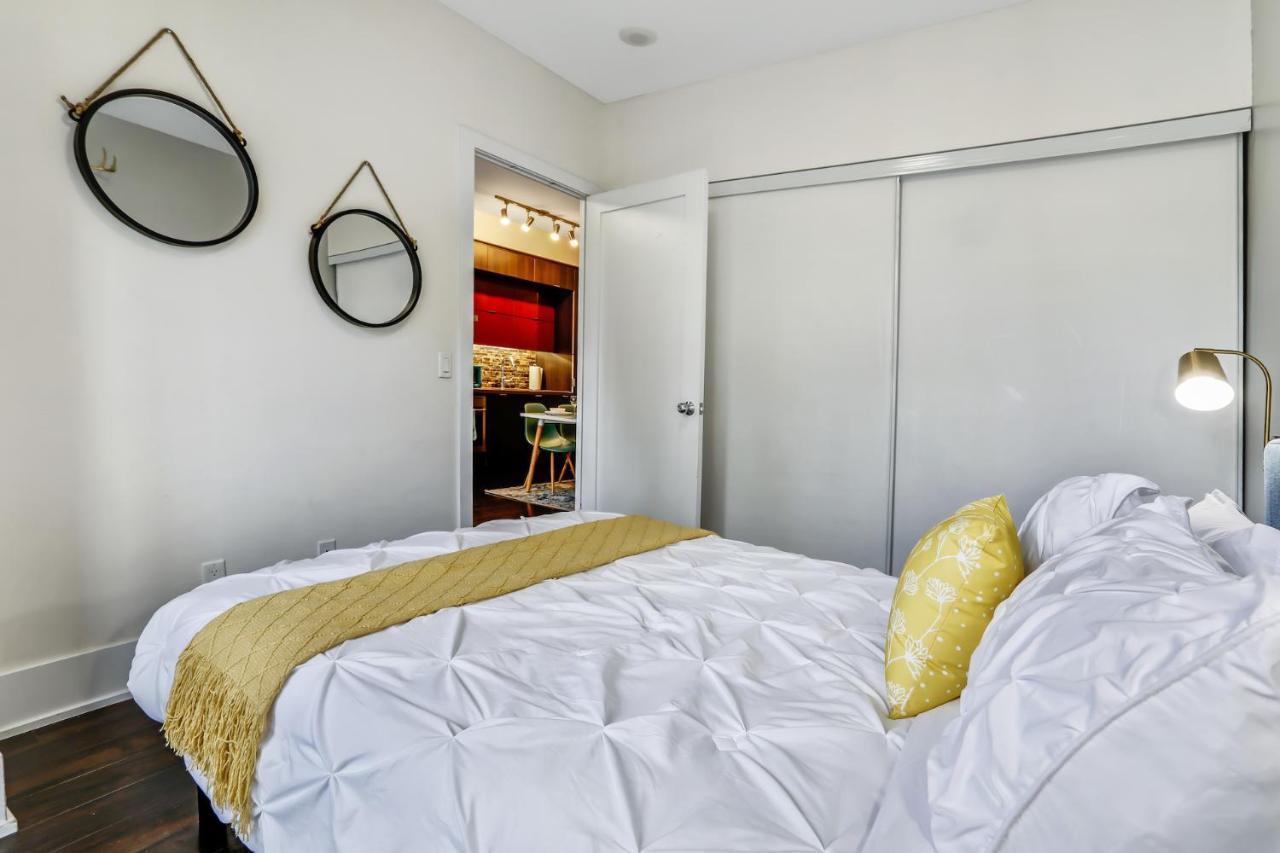 Apartment Downtown Cn Tower Suites Toronto