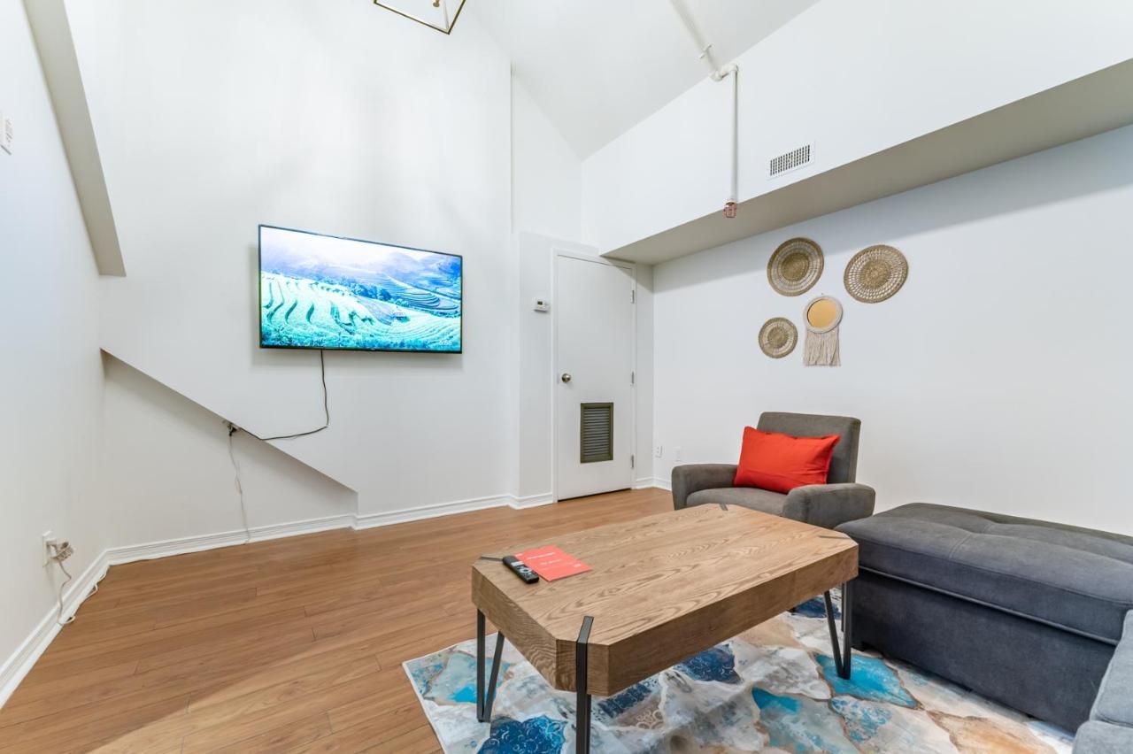 Downtown Townhomes Apartment