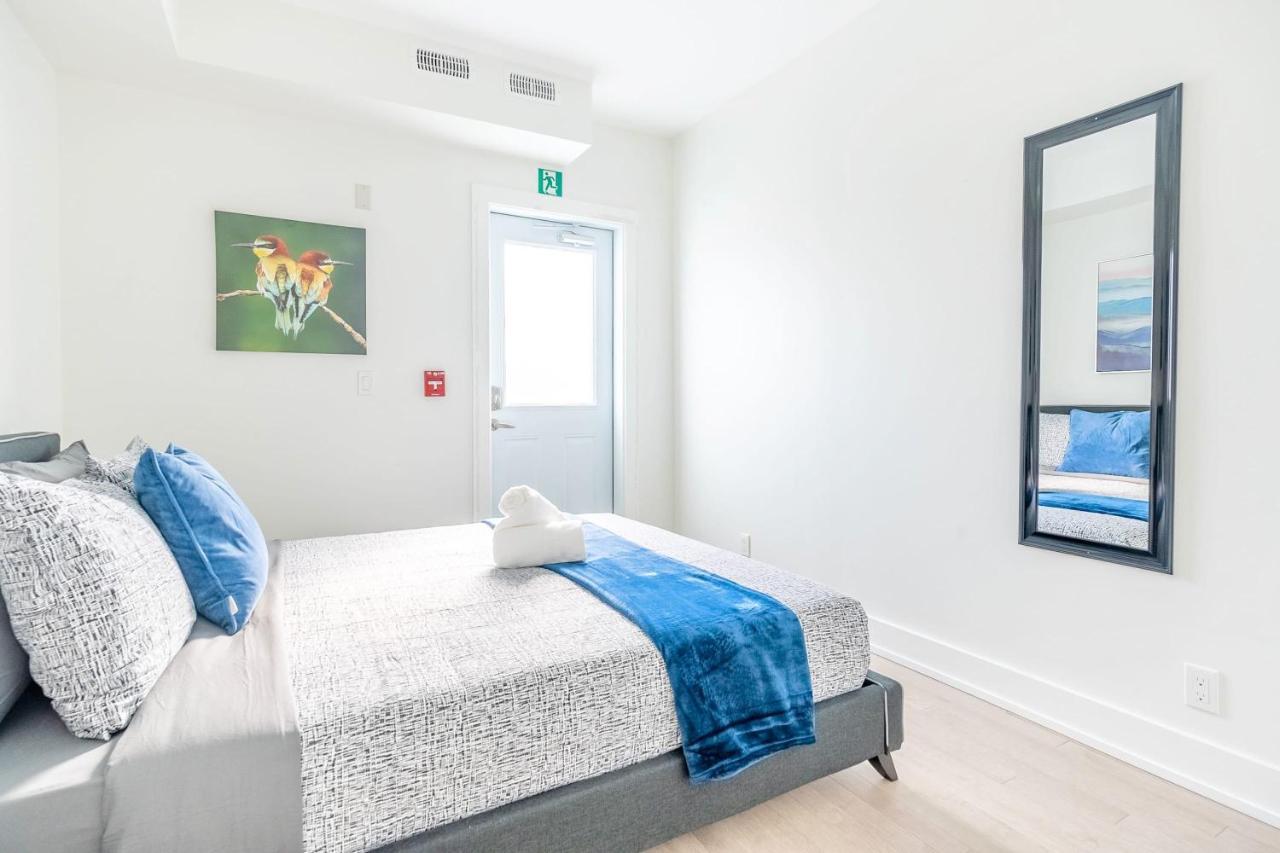 Upscale 3br - Minutes From High Park Apartment *