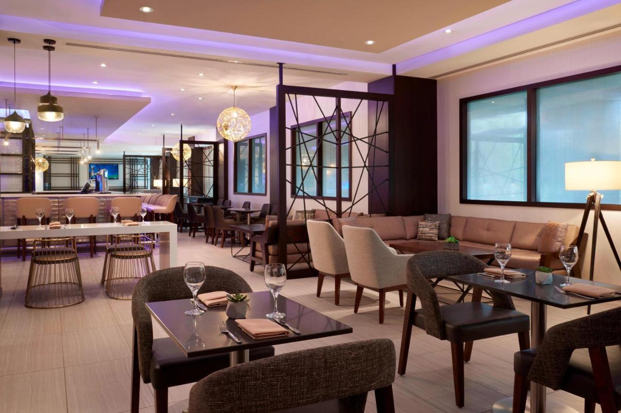 Airport Marriott