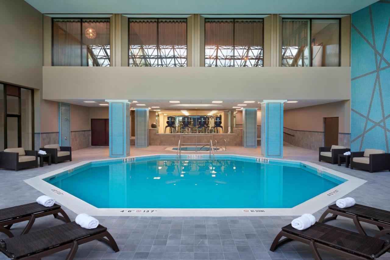Airport Marriott 4*