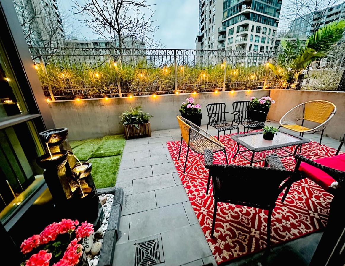 Luxury With Private Patio In Downtown Toronto