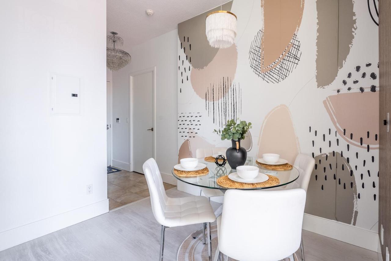 Apartment Luxury With Private Patio In Downtown Toronto