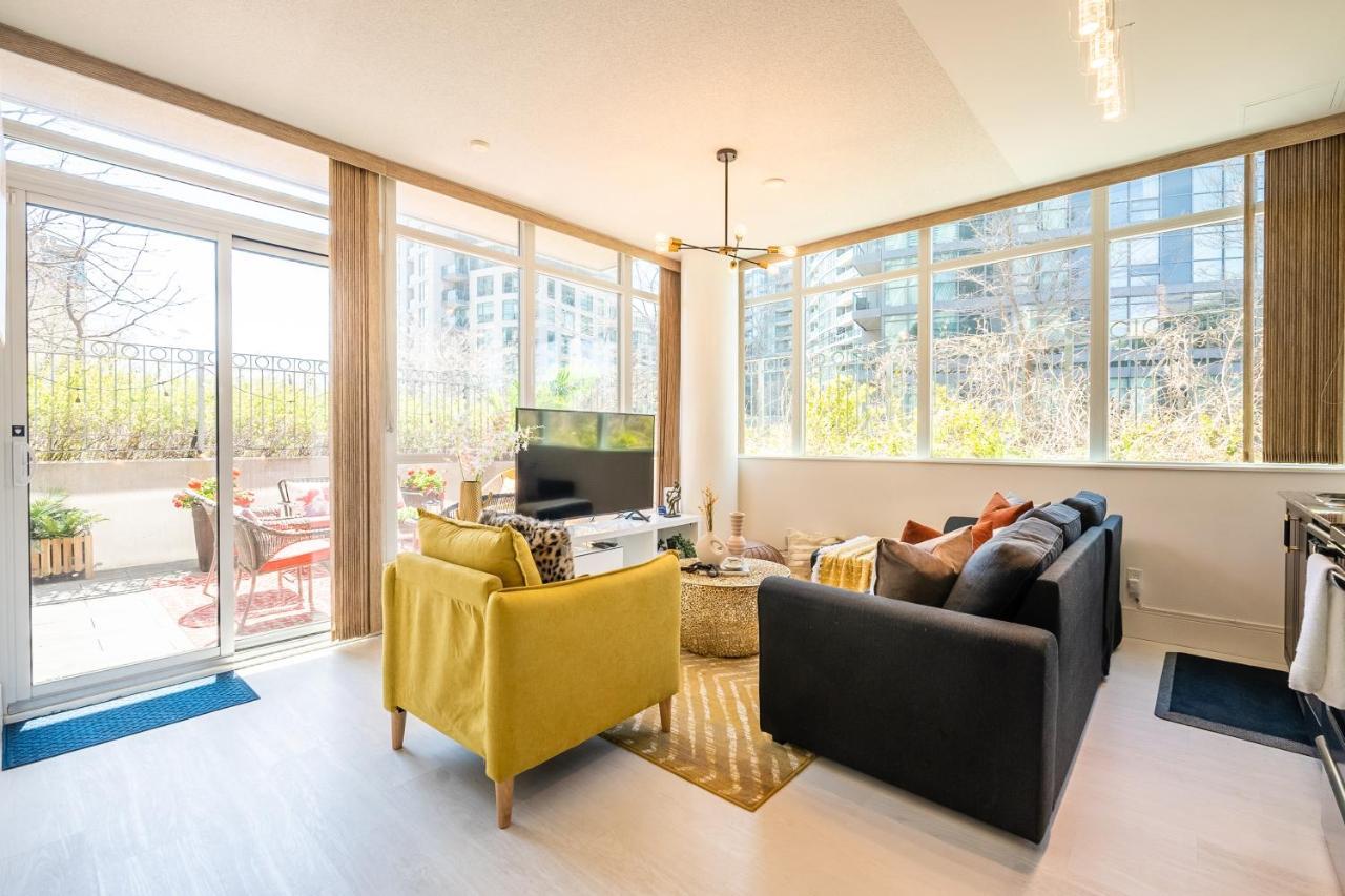 Luxury With Private Patio In Downtown * Toronto