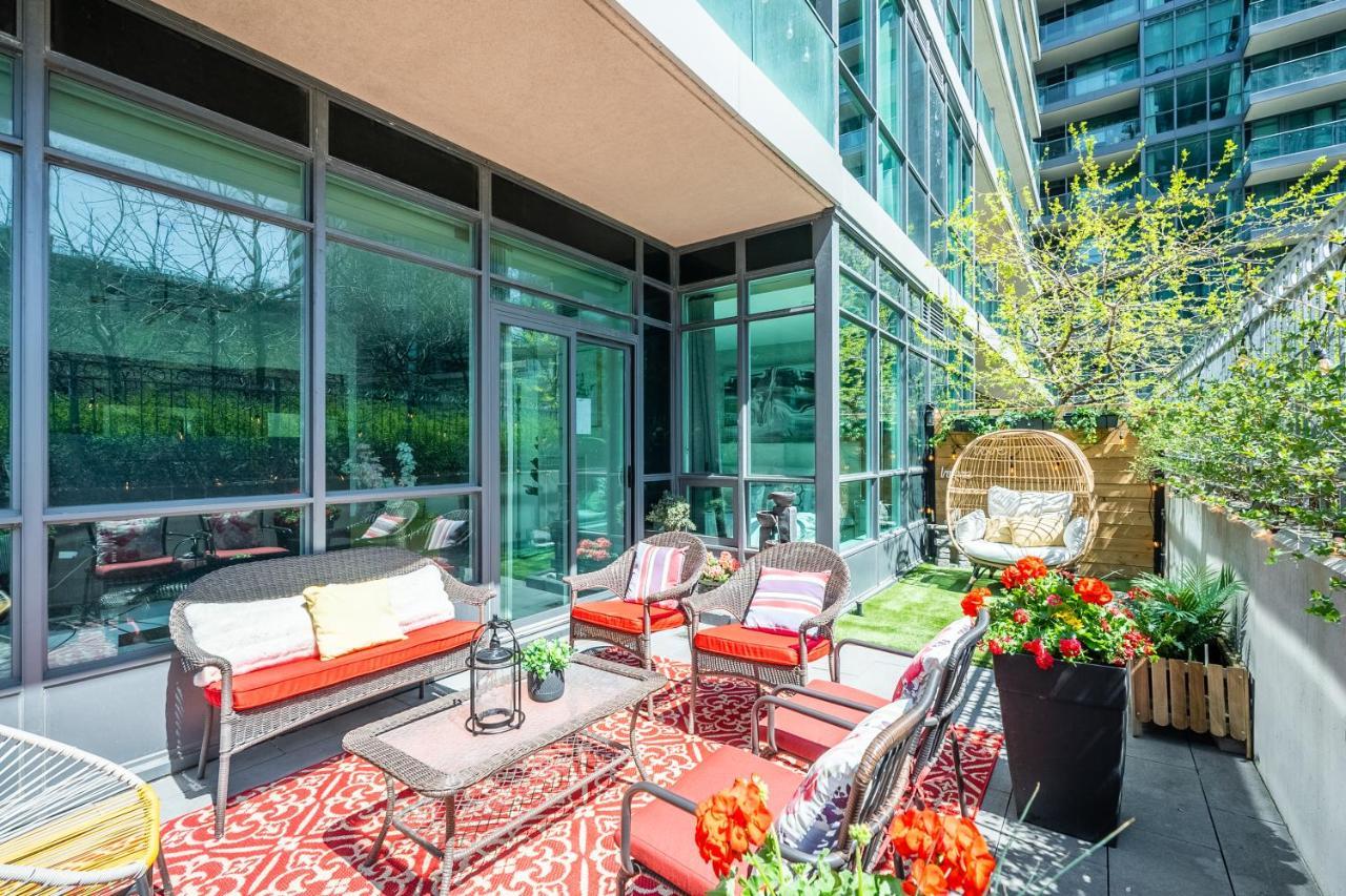 Apartment Luxury With Private Patio In Downtown Toronto