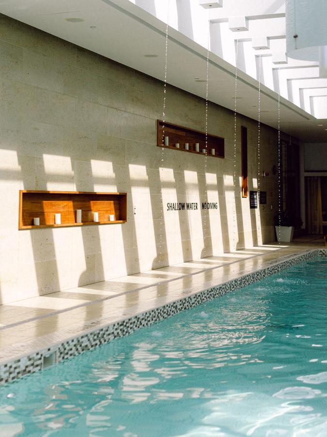 Shangri-la 5* Toronto