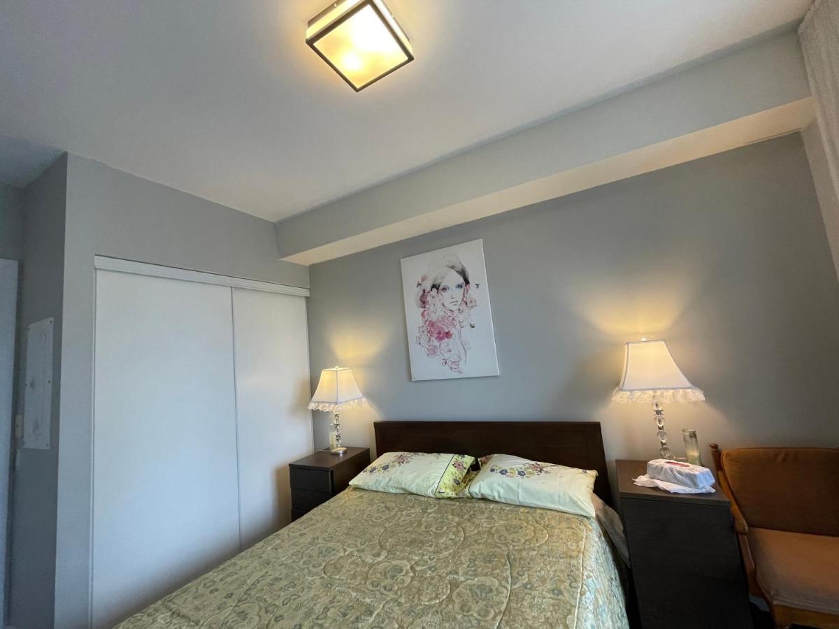 Luxury With Cn Tower View * Toronto