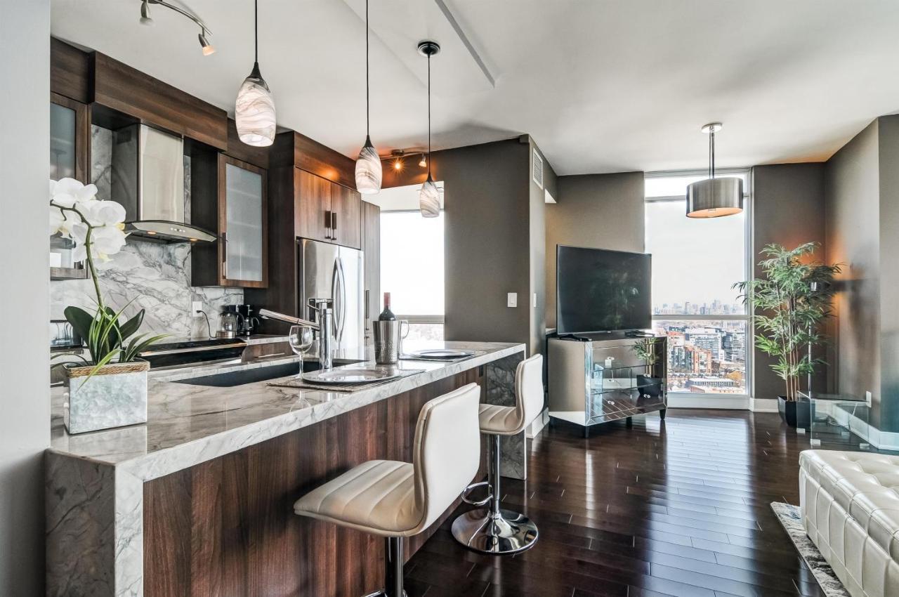 Apartment Bird's Eye View Polished Penthouse