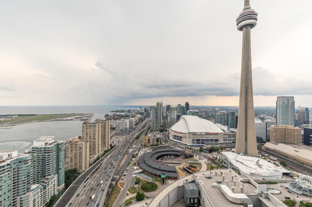 Cloud 9 In Downtown * Toronto