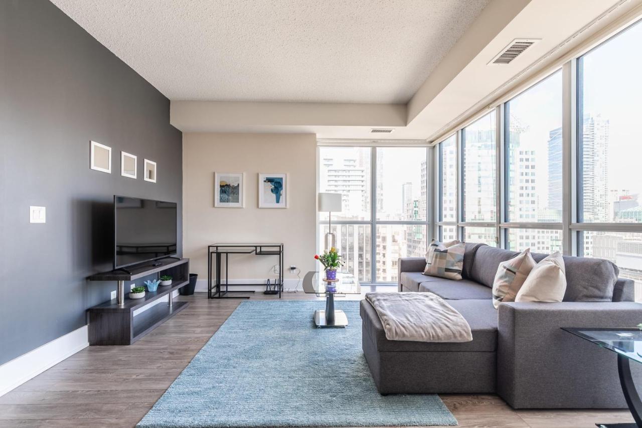 Luxury 1br - King Bed - Stunning View Ferienhaus Toronto