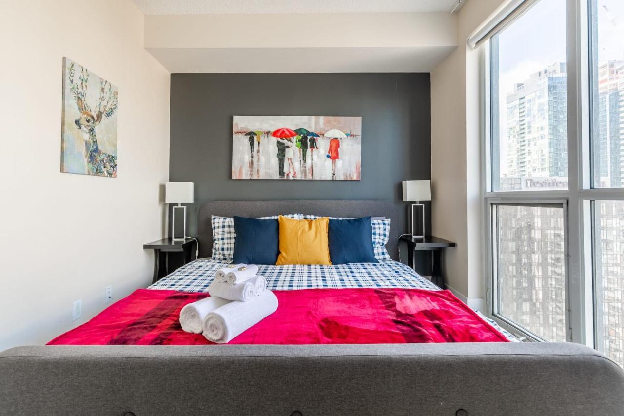 Ferienhaus Luxury 1br - King Bed - Stunning View Toronto