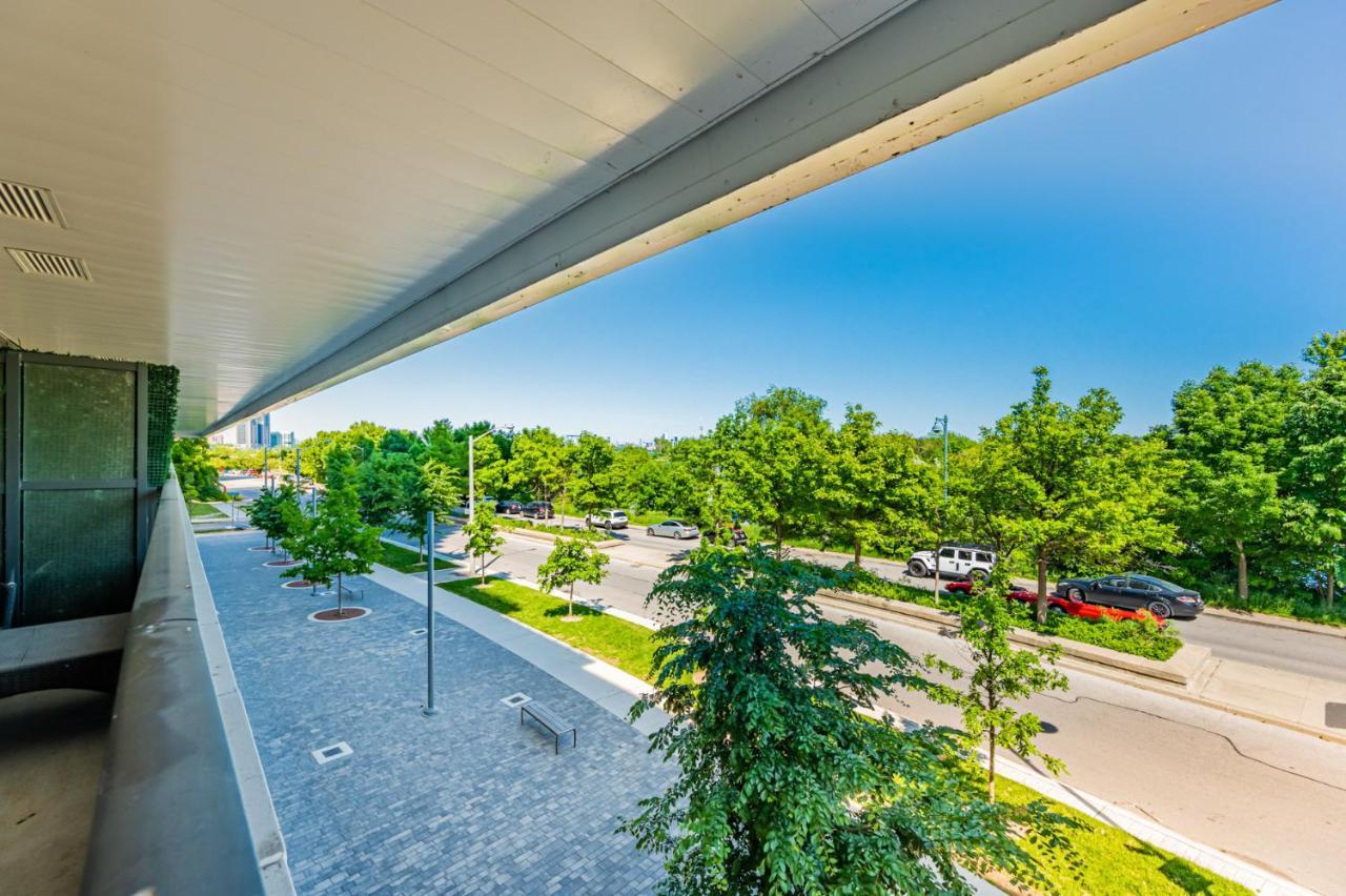 In Parklawn & Lake Shore With Free Parking Close To Airport * Toronto