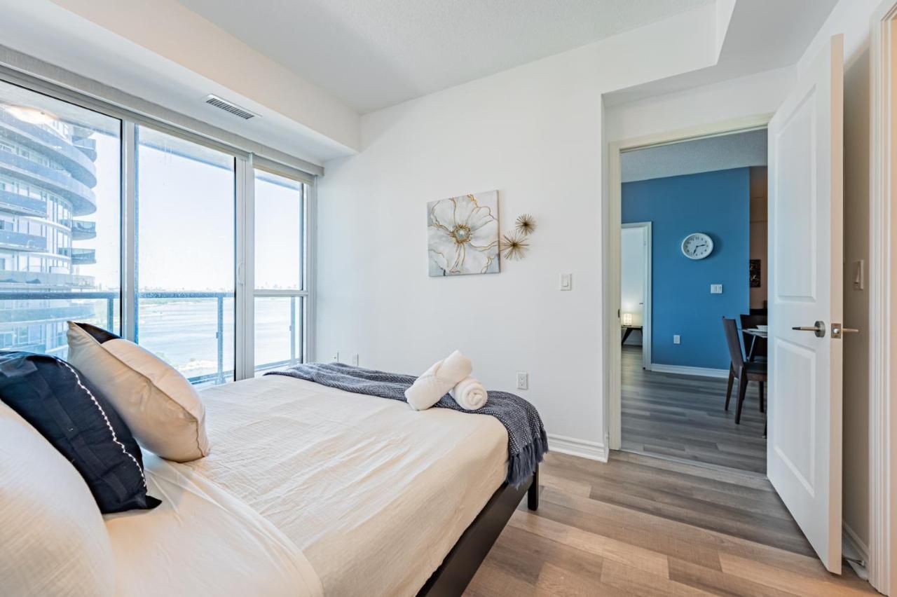 In Parklawn & Lake Shore With Free Parking Close To Airport Apartment Toronto