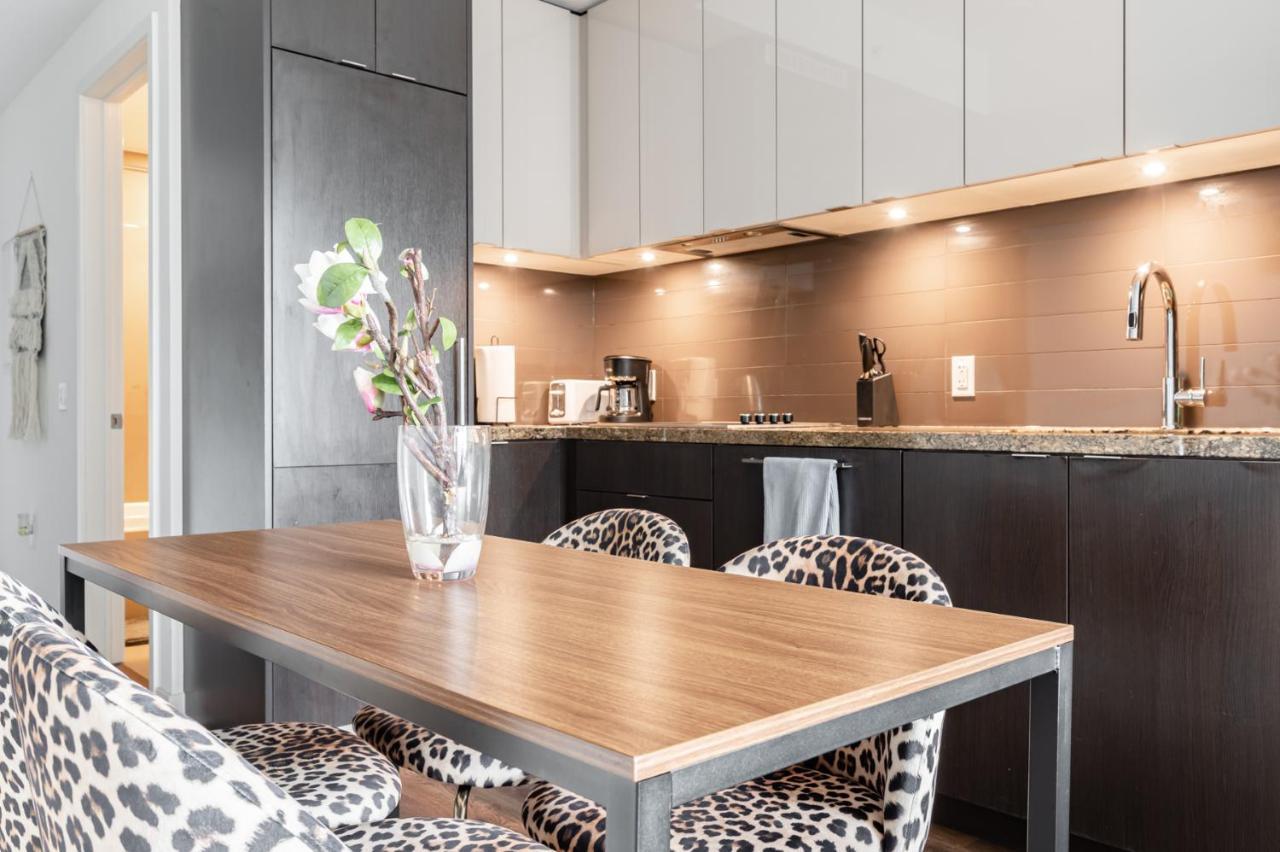 Lovely In Downtown Core Apartment Toronto
