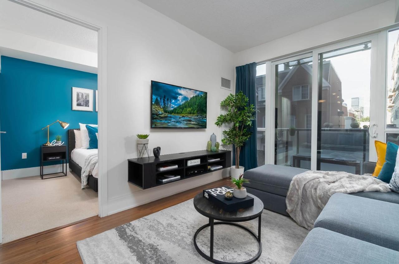 Downtown Condo, Entertainment And Financial District Hotel Toronto