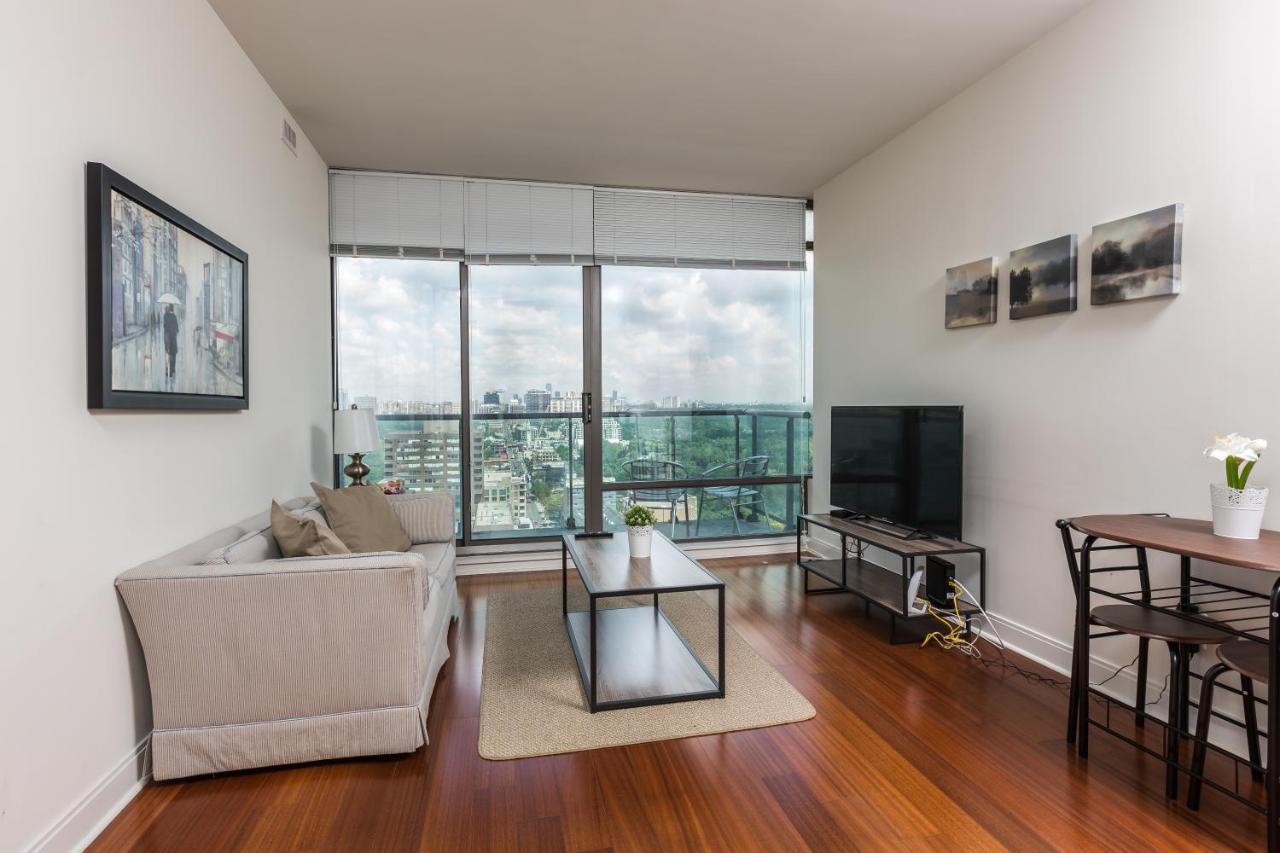 Downtown Condo, Entertainment And Financial District * Toronto